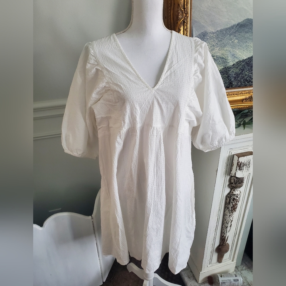 White Baby doll dress with big puffy sleeves, size xl